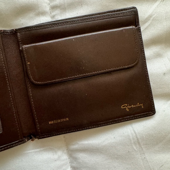 Givenchy Wallet | Vintage - Picture 2 of 10